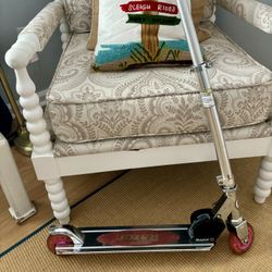 Razor Scooter With Light Up Wheels 