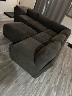 Couch set