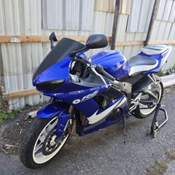 Yamaha R-6