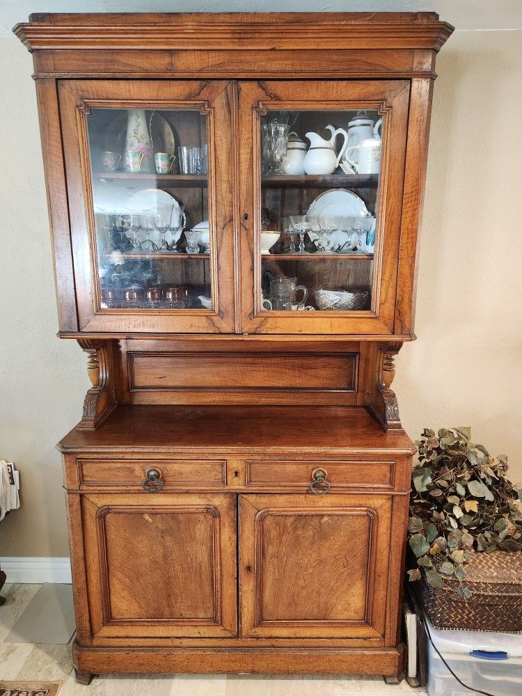 Antique English Hutch / Cabinet