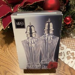 MIKASA Crystal Salt & Pepper Shakers (NEW)