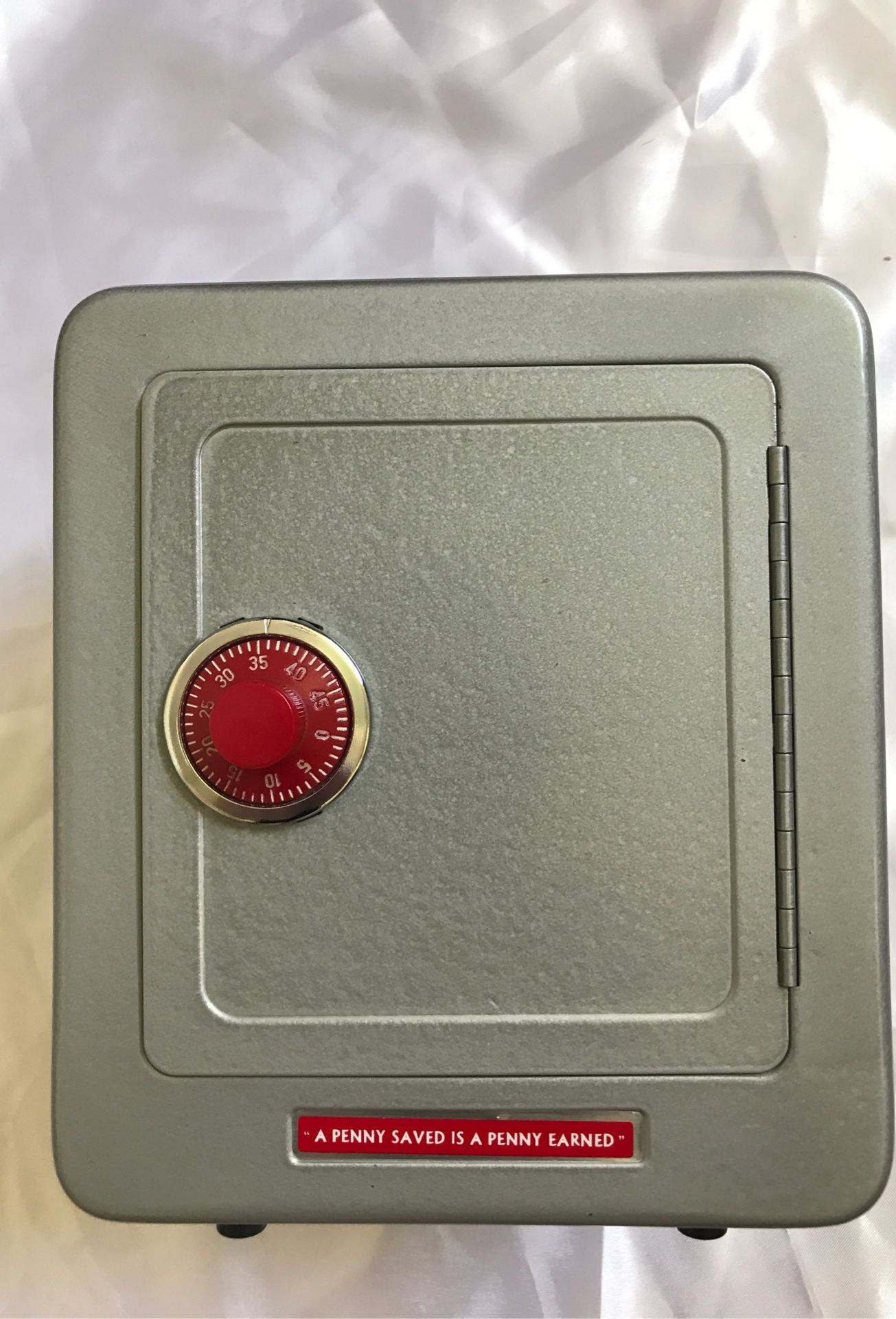 Safe Coin Bank 8x7x 6 in
