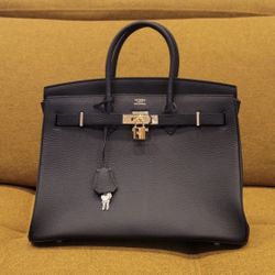 Woman Purse