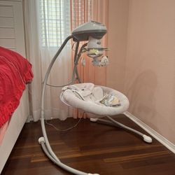 Fisher-Price Sweet Snugapuppy Dreams Cradle 'n Swing