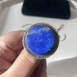 A size 8 large round lapis lazuli silver ring. 
