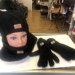 Set Of Scarf  Hat And  Glove 