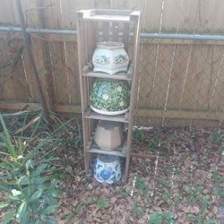 Lobster Crate With 3 Beautiful Ceramic Pots $60 Missing Green Pot