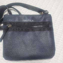 Nautica Cartera. Purse.