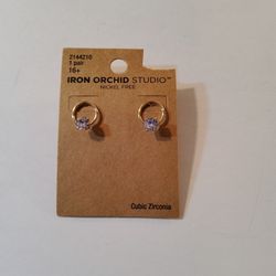 New Gold Plated Earrings With Diamond Like Stones  .    