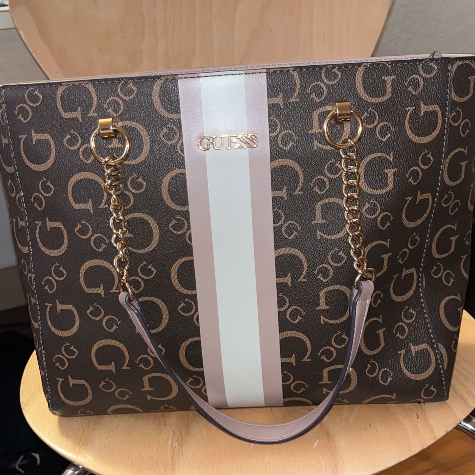 Guess Purse (This Year) Discontinued For Too High Demand (Rare)