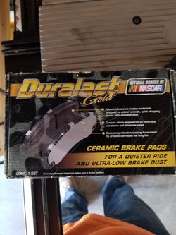 Duralast gold Brake pads DG1074