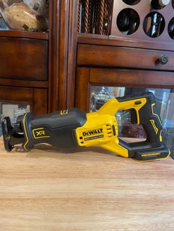 New Dewalt 20V XR  BRUSHLESS Reciprocating Saw (Tool Only Solo Herramienta) $120 Firm-Firme