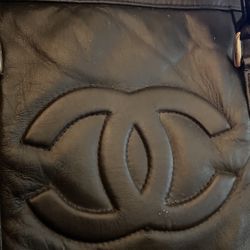 Chanel Black Leather Doufflé Bag 175.00