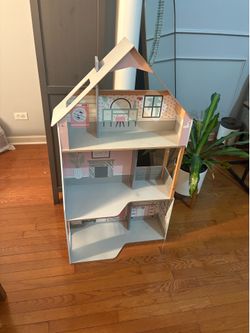 Kid Kraft Doll House