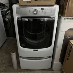 GAS MAYTAG STEAM DRYER