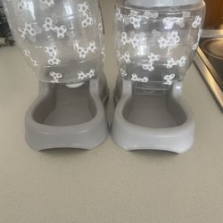 Pet Food Containers