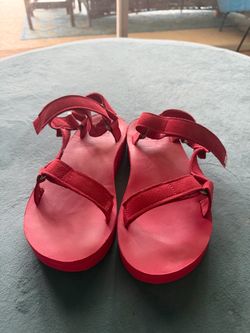 Red Teva Sandals Size 8 Never Worn