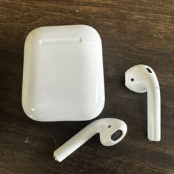 Apple AirPods 1st generation