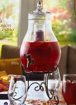 Princess house.  🏠 dispensador.   De agua.   💦 nuebo en caja. 📦 incluye vase