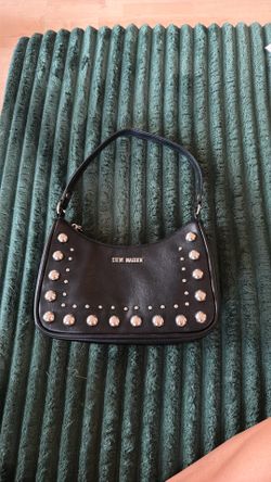 Black Steve Madden purse
