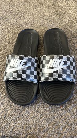 Nike victori printed slide