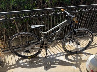 2018 Santa Cruz Hightower LT C Carbon