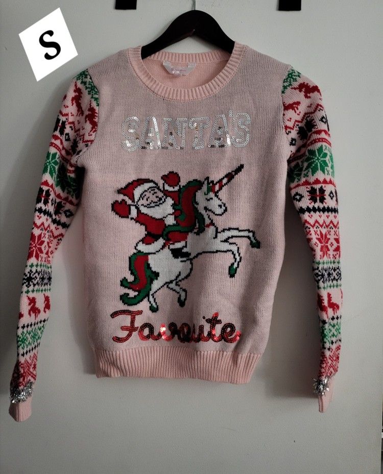 Girl's Christmas Sweater S
