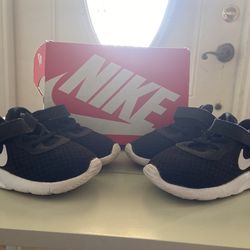 Nike Sneakers 7c&8c