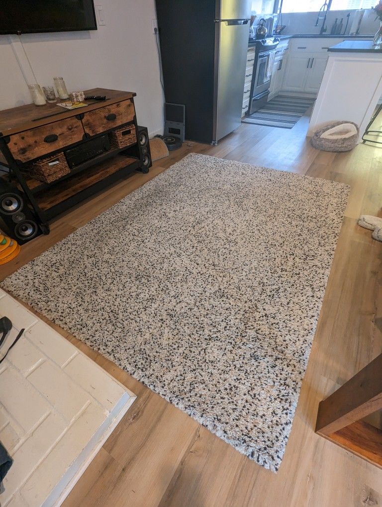 Ikea Vindum High Pile Rug 5'7"x7'7"