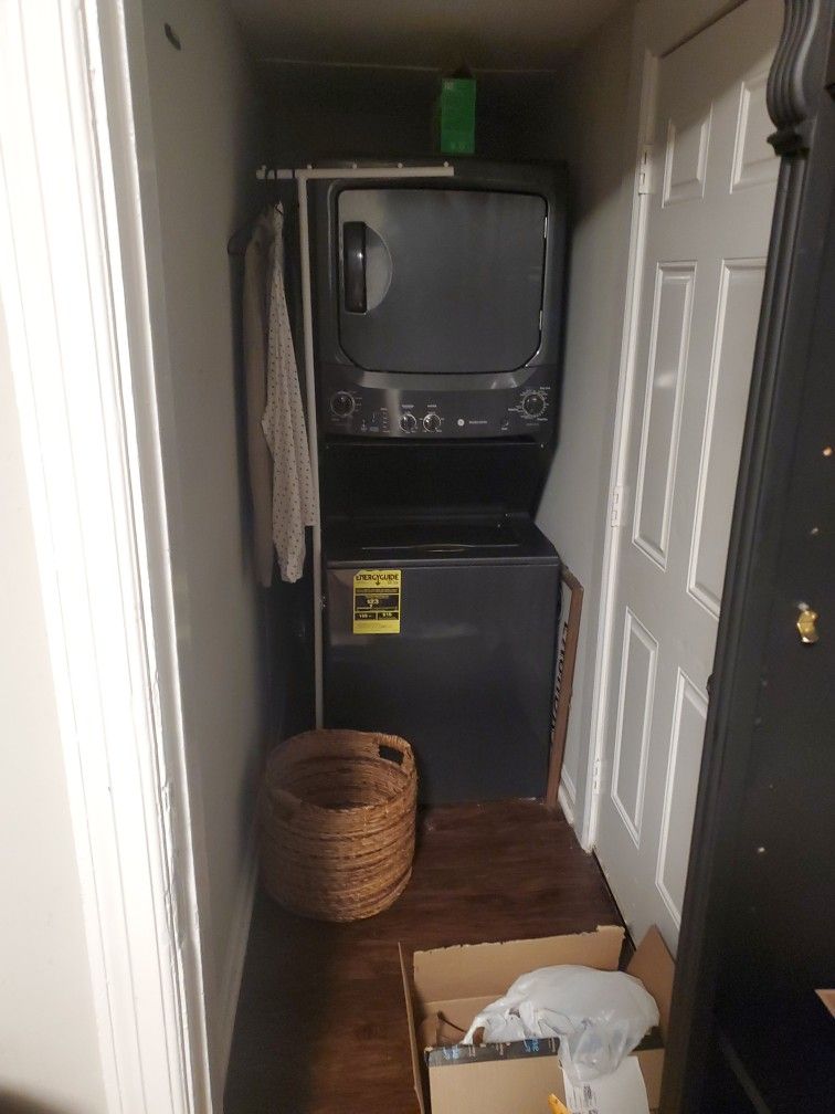 Moving SELL STACKABLE WASHER DRYER