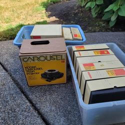 Kodak Carousel 750H Projector + Slidetrays