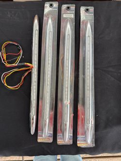4ct: Dual flatline Slim-line amber and blue auxiliary LED