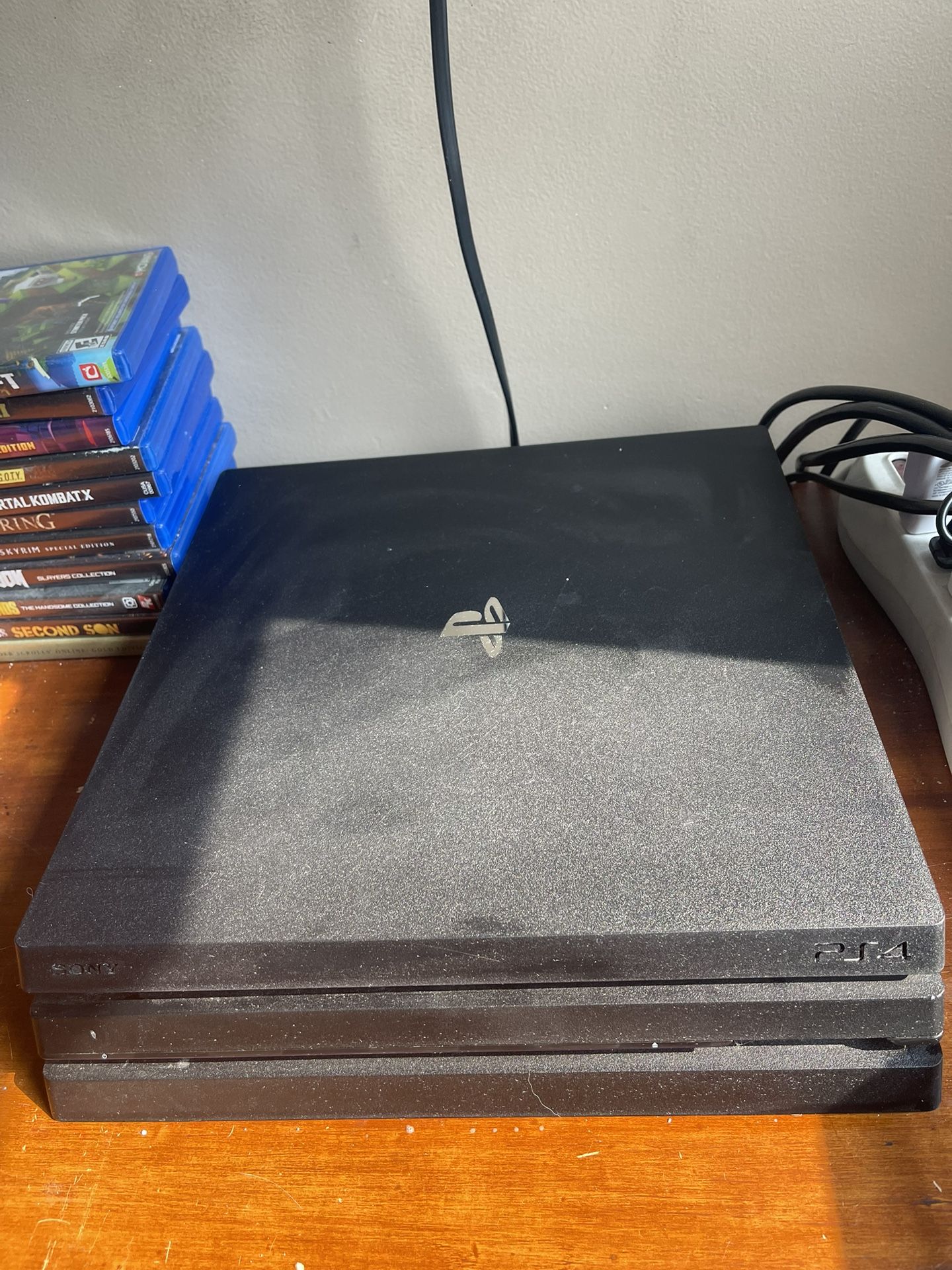Broken ps4 pro for parts, 1tb hard drive included