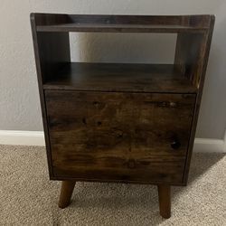 Nightstand/End table