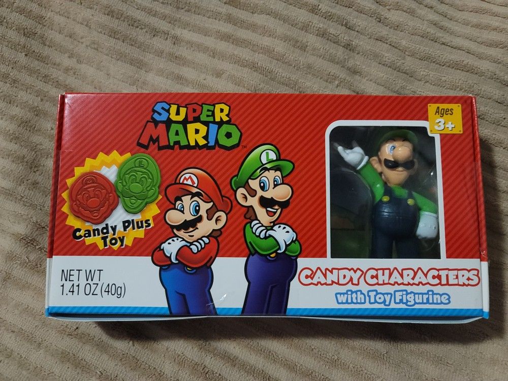 Super Mario Toy Figurine With Candy