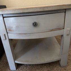 Side Table Distressed 