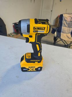 🔥$120 FIRM PRICE 🔥 DEWALT ATOMIC 20V MAX Lithium-Ion Cordless 1/4 in. Brushless Impact Driver Kit with 4.0Ah Battery (NO CHARGER)