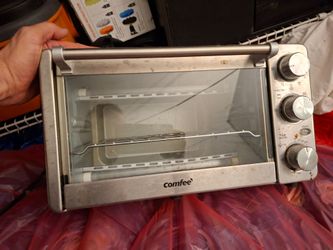 Electric Oven. Works fine