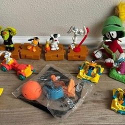 Looney Tunes Warner Brother Toy Lot Space Jams Marvin Bugs Daffy etc $10 for All xox
