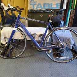 Road bike Diamondback Century 2