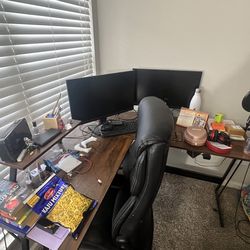 L shaped table with chair