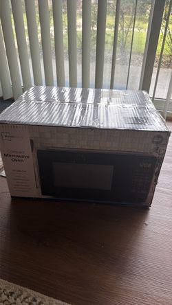 Mainstays Compact Microwave Oven 0.7 Cu Ft