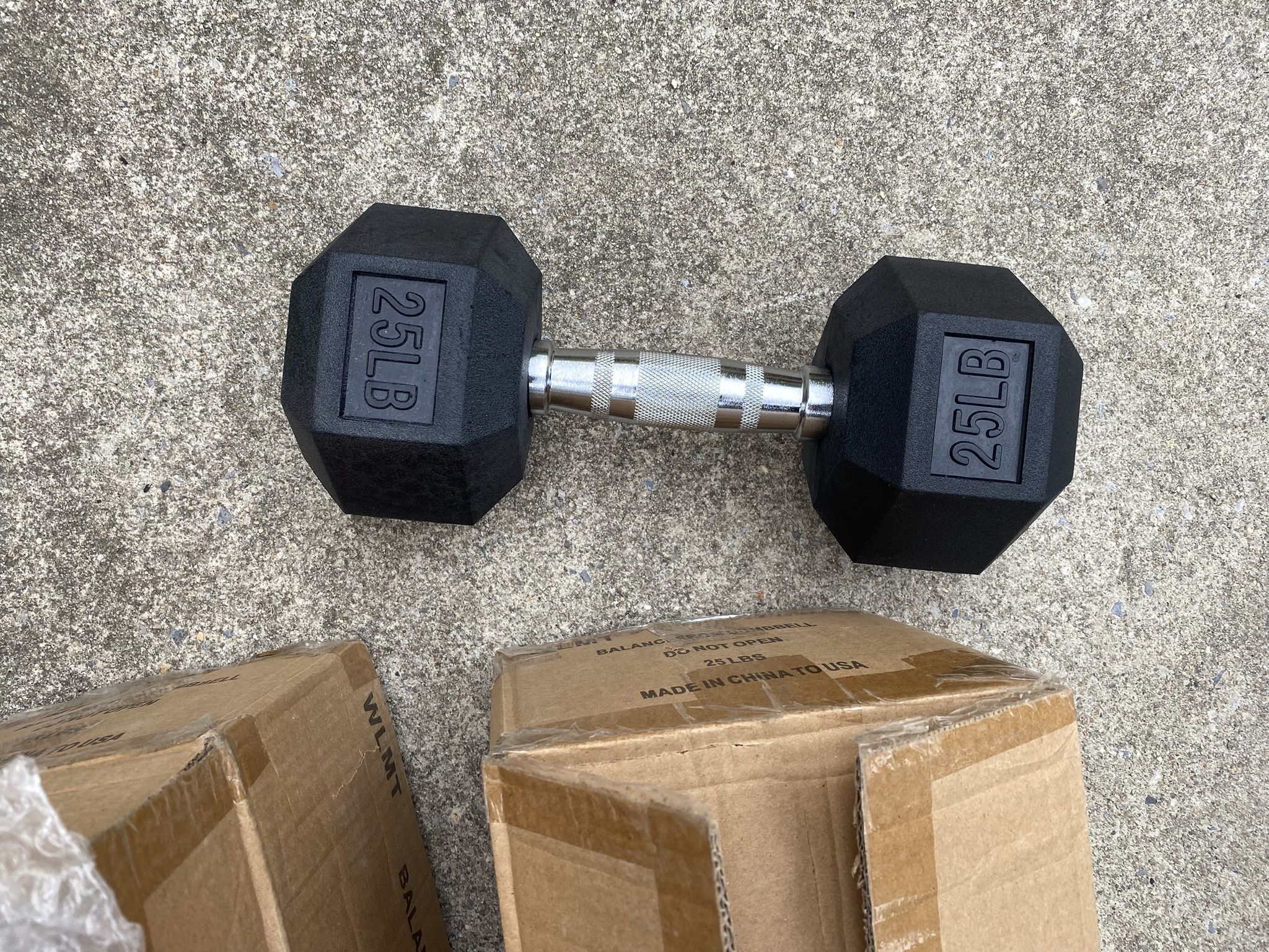 25lb X 2 Dumbbells Brand New In The Box
