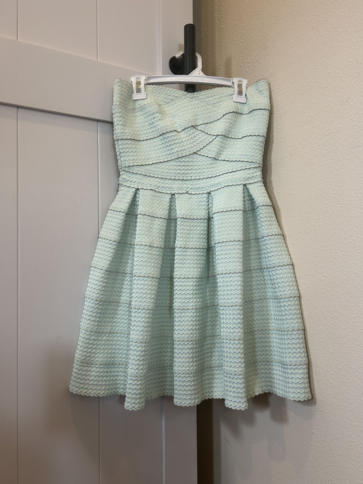 Jun & Ivy Sleeveless