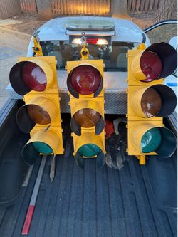Authentic traffic signal