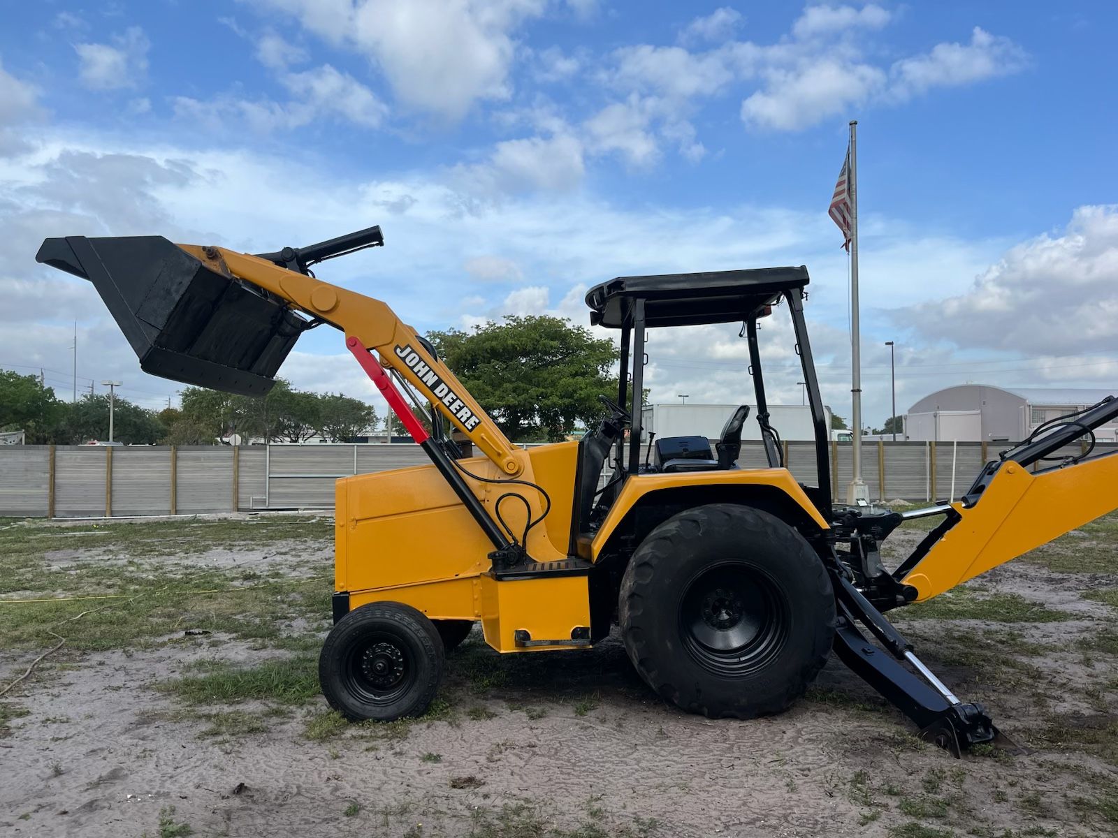 Johndeer Backhoe 310 D