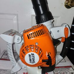 $250 Obo

The Stihl BG 86 C-E is a handheld leaf blower that is powered by a fuel efficient, low emissions engine. 

