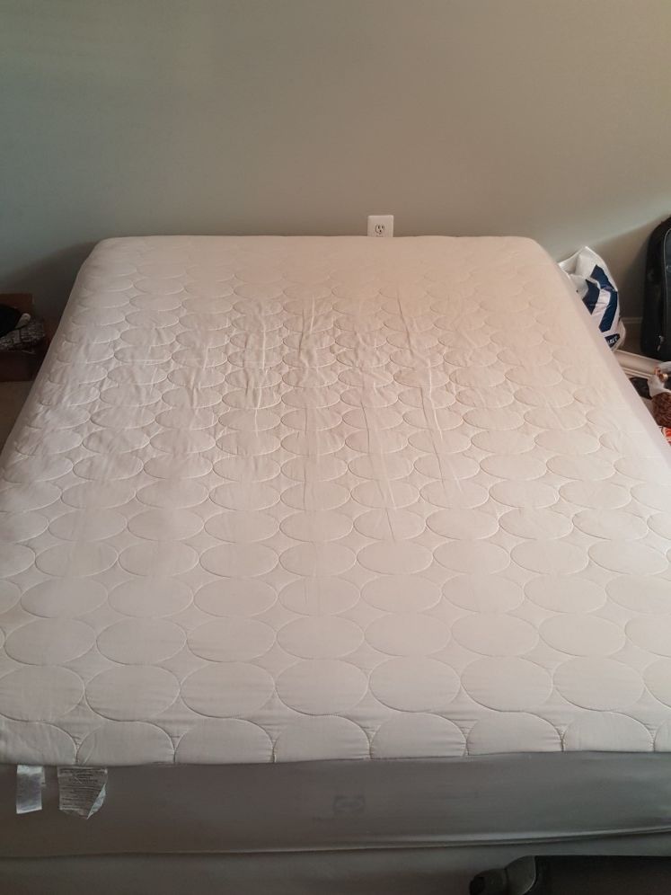 Mattress and Mattress Pad-must go by Tomorrow-Queen- Sealy PosturePedic- Cushion Firm