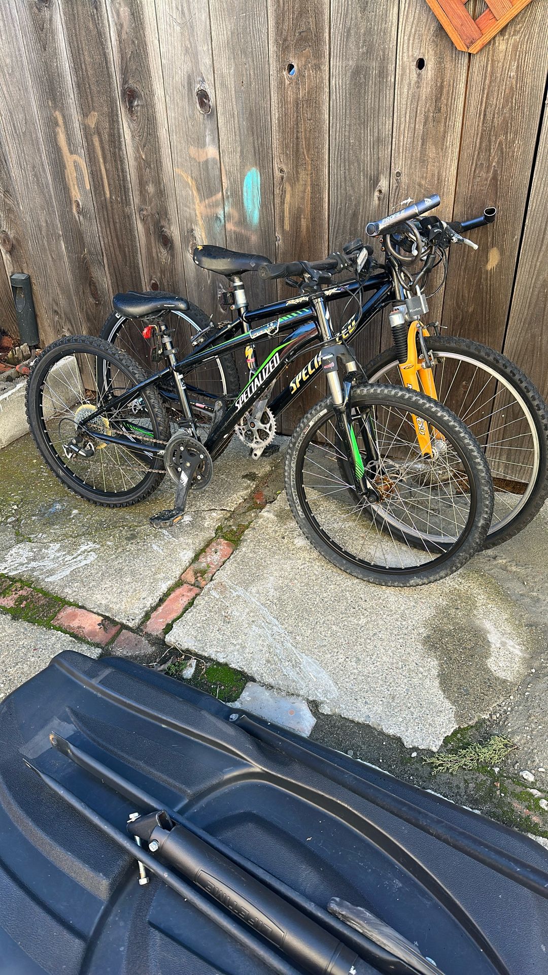 Bikes 2 For Sale 200$