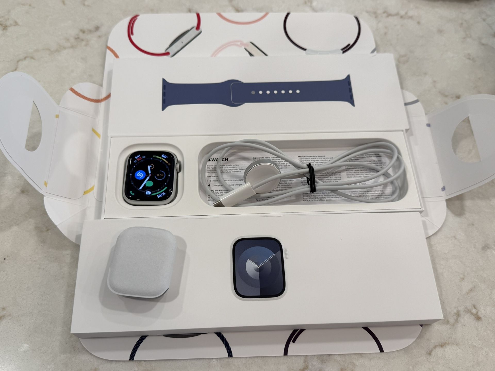 Apple Watch Series 9 45mm GPS Silver Aluminum Like New